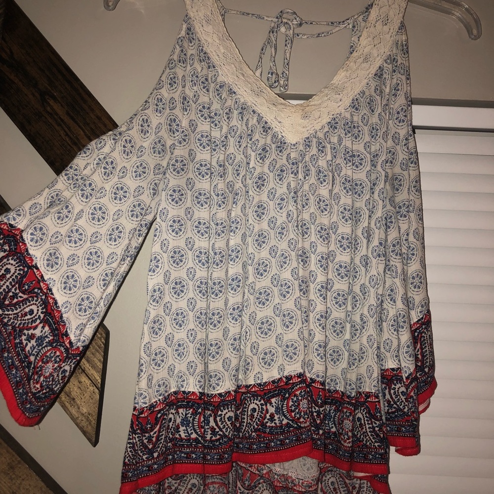 Cold Shoulder Top - Picture 2 of 2